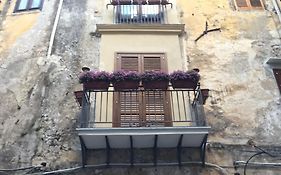 Ballarò Holiday