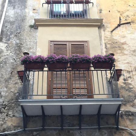 Ballarò Holiday Palermo Esterno foto